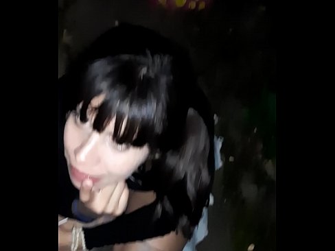 ❤️ На улица отечен пенис во замена за бонбони ❤ Порно кај нас ❌